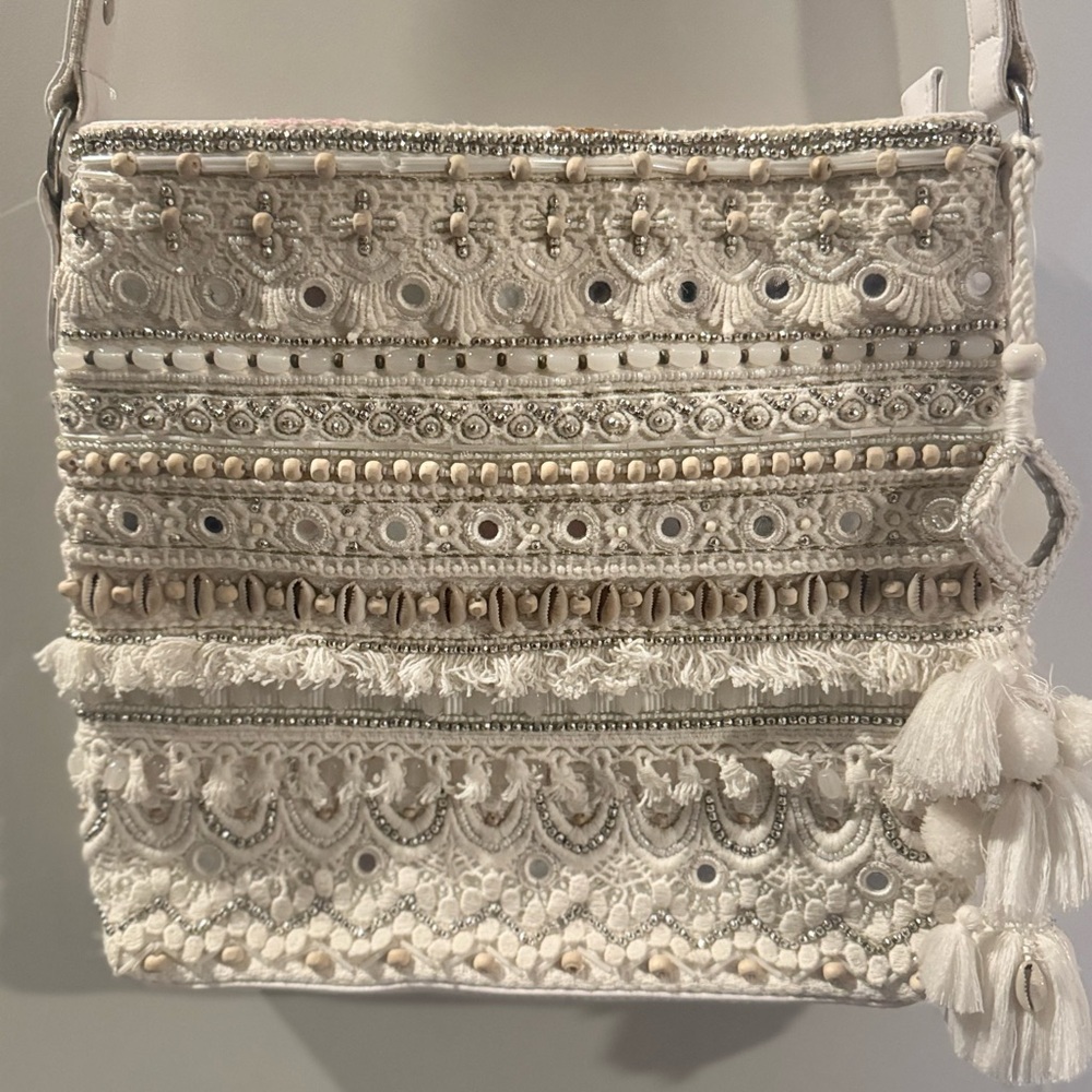 Elegant White Embroidered Women's Bag